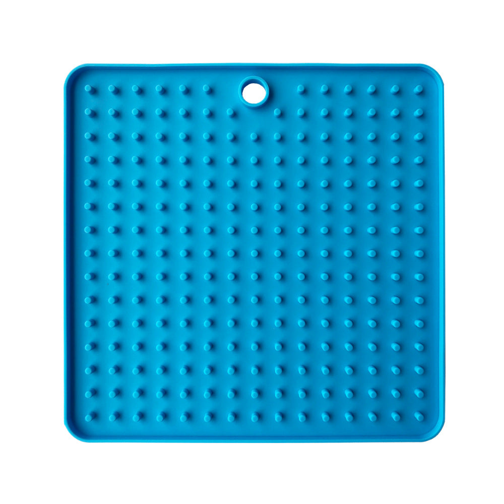 Silicone Pet Lick Mat — Random Color