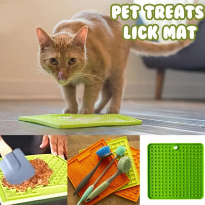 Silicone Pet Lick Mat — Random Color